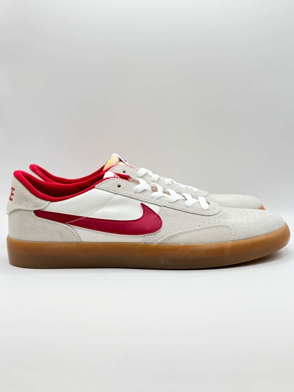 Nike SB Heritage Vulc Summit White/Cardinal Skate Shoes Size 11.5 Men / 13 Women - Picture 1 of 5